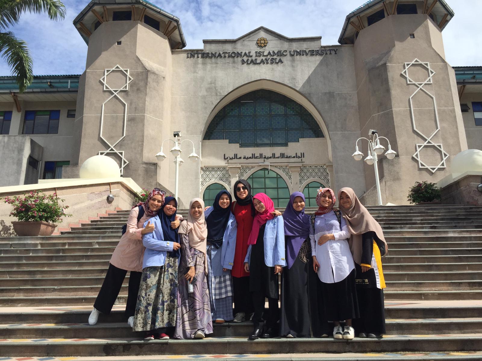 Istanbul Mosques volunteers